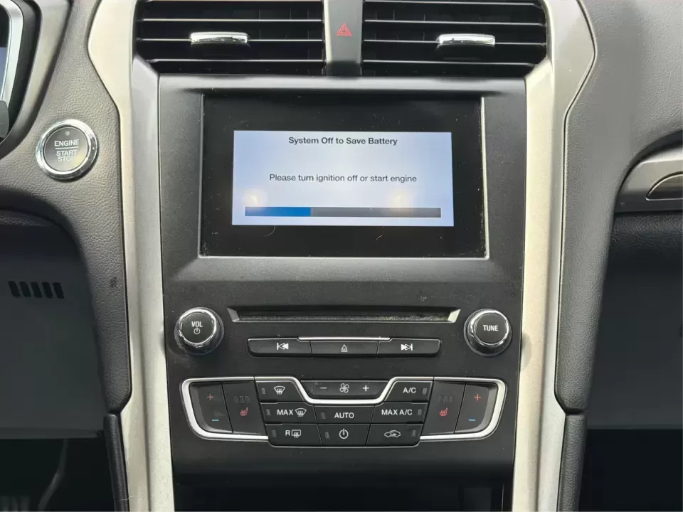 2017 Ford Fusion SE AWD (3FA6P0T99HR) with an 2.0L L4 DOHC 16V engine, 6A transmission, located at 1230 East Main St, Xenia, OH, 45385, (937) 908-9800, 39.688026, -83.910172 - Need a dependable sedan for the daily drive from Xenia to Beavercreek, Wright-Patterson AFB, or downtown Dayton-while still being comfortable enough for weekend trips to John Bryan State Park or a night out near the Greene? This 2017 Ford Fusion SE in Oxford White is a smart, commuter-friendly choic - Photo#13