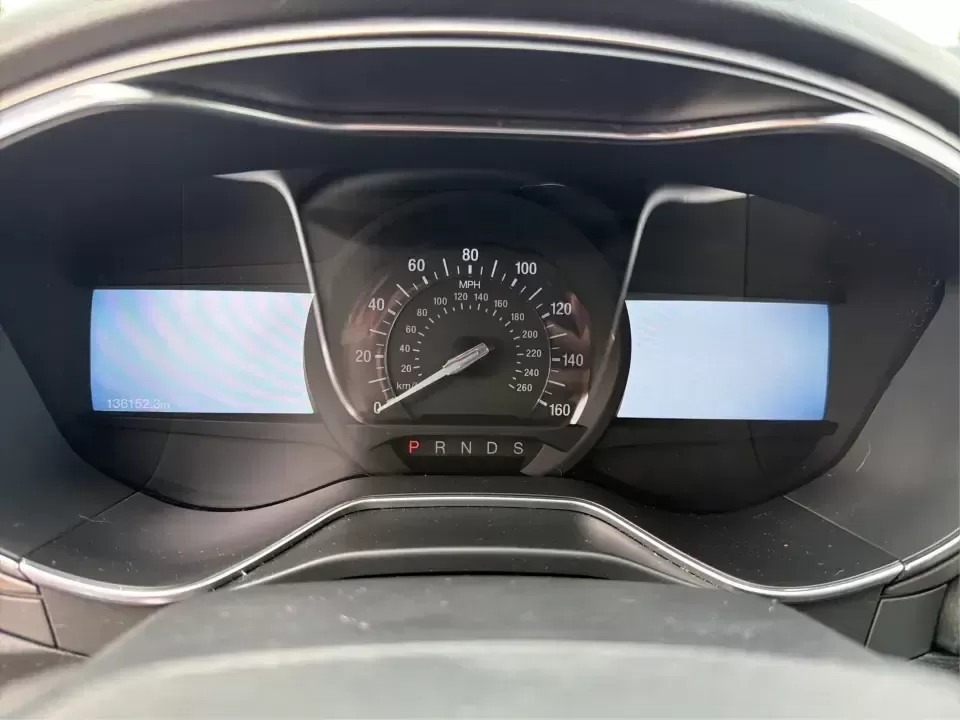 2017 Ford Fusion SE AWD (3FA6P0T99HR) with an 2.0L L4 DOHC 16V engine, 6A transmission, located at 1230 East Main St, Xenia, OH, 45385, (937) 908-9800, 39.688026, -83.910172 - Need a dependable sedan for the daily drive from Xenia to Beavercreek, Wright-Patterson AFB, or downtown Dayton-while still being comfortable enough for weekend trips to John Bryan State Park or a night out near the Greene? This 2017 Ford Fusion SE in Oxford White is a smart, commuter-friendly choic - Photo#15