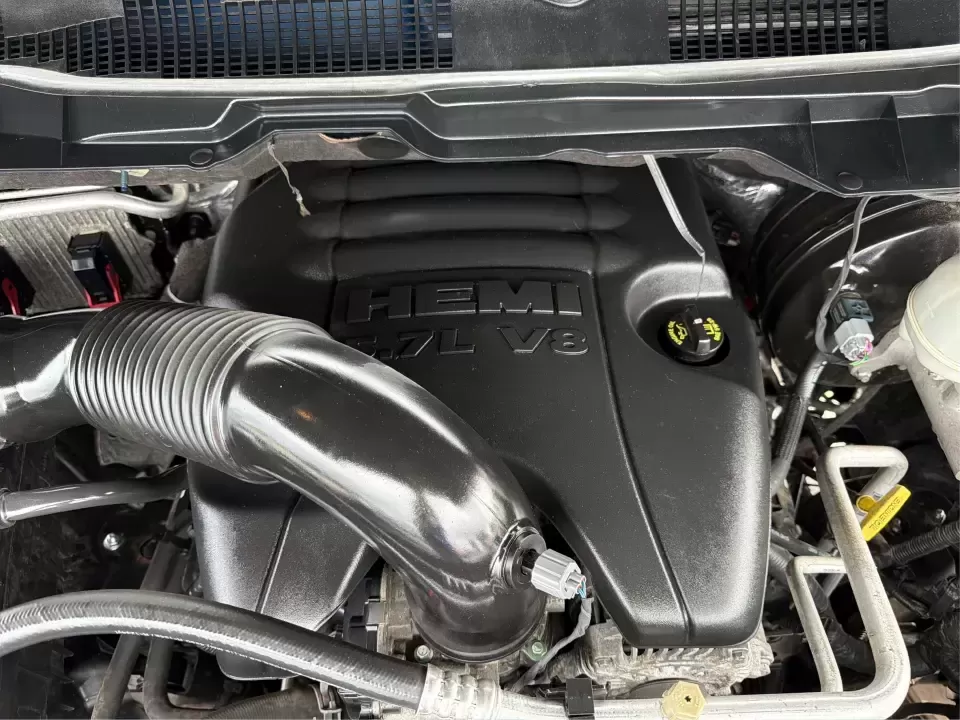 2016 Ram 1500 Big Horn (3C6RR7LT3GG) with an 5.7L V8 OHV 16V engine, 6A transmission, located at 401 Woodman Dr, Riverside, OH, 45431, (937) 908-9800, 39.760899, -84.123421 - Weekend projects, lake-day getaways, and winter commutes across the Miami Valley all get easier when you've got a full-size 4x4 that can haul, tow, and keep everyone comfortable. This **2016 Ram 1500 Big Horn Crew Cab 4WD** in eye-catching **True Blue Pearlcoat** is built for the Riverside, OH lifes - Photo#11
