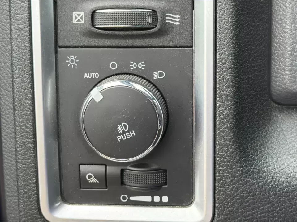 2016 Ram 1500 Big Horn (3C6RR7LT3GG) with an 5.7L V8 OHV 16V engine, 6A transmission, located at 401 Woodman Dr, Riverside, OH, 45431, (937) 908-9800, 39.760899, -84.123421 - Weekend projects, lake-day getaways, and winter commutes across the Miami Valley all get easier when you've got a full-size 4x4 that can haul, tow, and keep everyone comfortable. This **2016 Ram 1500 Big Horn Crew Cab 4WD** in eye-catching **True Blue Pearlcoat** is built for the Riverside, OH lifes - Photo#16