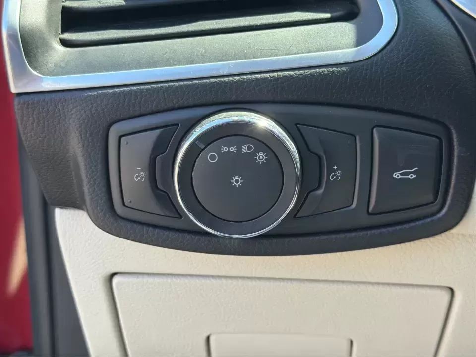 2016 Ford Edge Titanium (2FMPK3K93GB) with an 2.0L L4 DOHC 16V engine, 6A transmission, located at 880 E. National Road, Vandalia, OH, 45377, (937) 908-9800, 39.891918, -84.183594 - Picture your next road trip weekend: a comfortable SUV that can handle the daily school run, the long commute up I75, and a quick escape to the National Museum of the U.S. Air Force-without feeling like you're roughing it. This 2016 Ford Edge Titanium is built for real life in Vandalia, OH: roomy, c - Photo#17