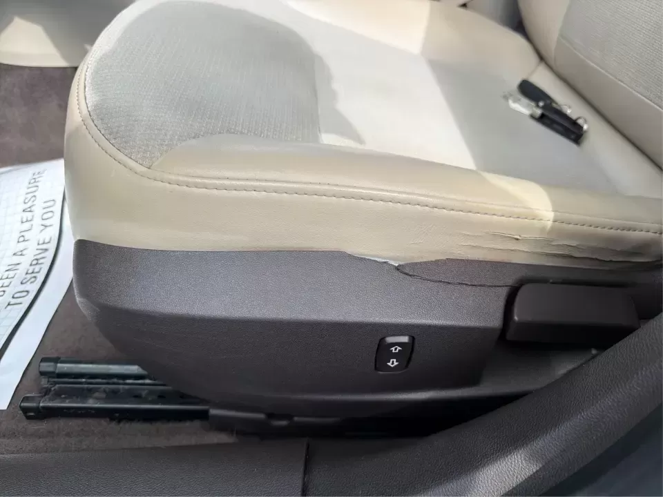 2013 Chevrolet Malibu 1LT (1G11C5SA8DF) with an ECOTEC 2.5L I-4 gasoline direct injection engine, 6-Speed Automatic transmission, located at 4508 South Dixie Dr, Moraine, OH, 45439, (937) 908-9800, 39.689976, -84.218452 - Need a dependable commuter that still feels comfortable for date night in the Oregon District or a quick weekend escape out toward Caesar Creek? This 2013 Chevrolet Malibu 1LT sedan is built for real-life driving in Moraine and the greater Dayton area-easy to park, smooth on I75, and efficient enoug - Photo#18