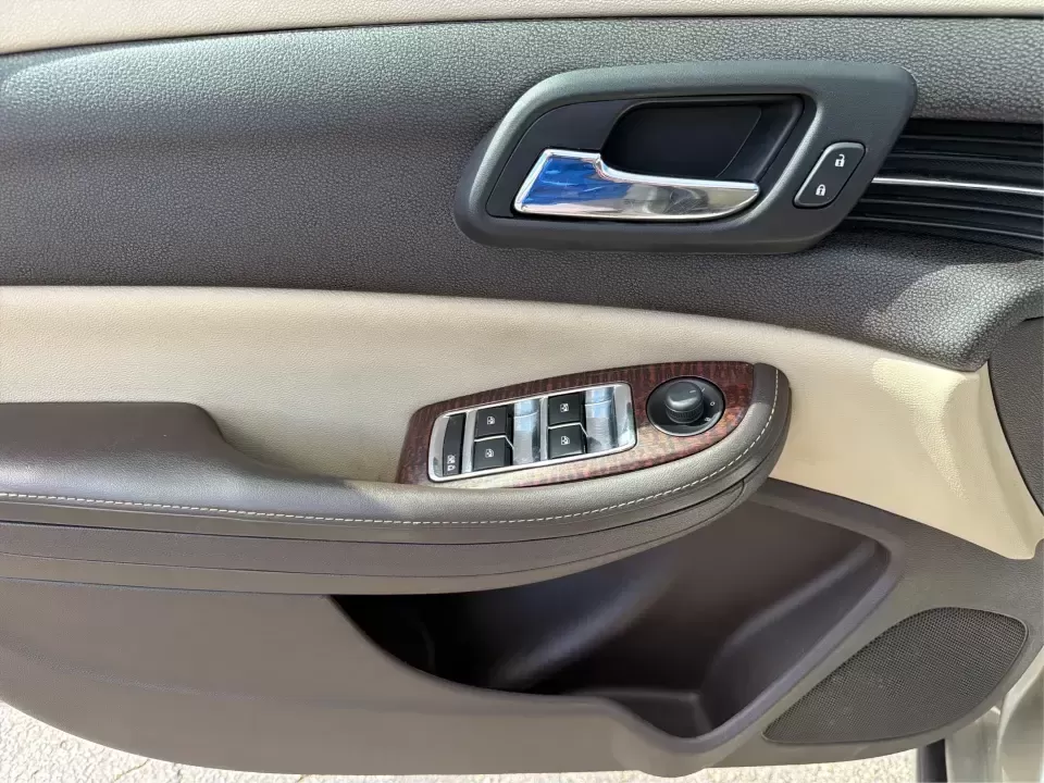 2013 Chevrolet Malibu 1LT (1G11C5SA8DF) with an ECOTEC 2.5L I-4 gasoline direct injection engine, 6-Speed Automatic transmission, located at 4508 South Dixie Dr, Moraine, OH, 45439, (937) 908-9800, 39.689976, -84.218452 - Need a dependable commuter that still feels comfortable for date night in the Oregon District or a quick weekend escape out toward Caesar Creek? This 2013 Chevrolet Malibu 1LT sedan is built for real-life driving in Moraine and the greater Dayton area-easy to park, smooth on I75, and efficient enoug - Photo#19