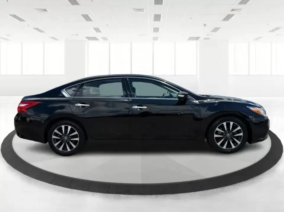 2017 Nissan Altima 2.5 S (1N4AL3AP8HC) with an 2.5L L4 DOHC 16V engine, CVT transmission, located at 4508 South Dixie Dr, Moraine, OH, 45439, (937) 908-9800, 39.689976, -84.218452 - Need a reliable daily driver for I-75 commutes, Wright-Patterson AFB runs, or quick family errands around Dayton? This 2017 Nissan Altima 2.5 SV in Super Black is a smart, comfortable sedan that fits real life in Moraine-easy to park, efficient to live with, and roomy enough for carpools, groceries, - Photo#1