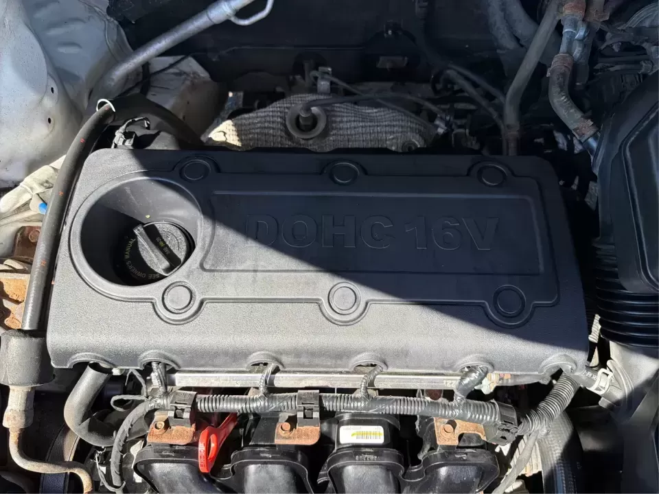 2013 Kia Sorento LX (5XYKT3A17DG) with an 2.4L I-4 DOHC engine, 6-Speed Automatic transmission, located at 401 Woodman Dr, Riverside, OH, 45431, (937) 908-9800, 39.760899, -84.123421 - Pack up the kids, load the groceries, or point the GPS toward a weekend getaway-this 2013 Kia Sorento LX is the kind of practical SUV that fits real life in Riverside, Ohio. With confident road manners for daily commuting and flexible space for road trips, it's a smart choice for growing families, b - Photo#11