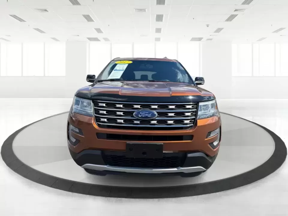 2017 Ford Explorer XLT 4WD (1FM5K8D86HG) with an 3.5L V6 DOHC 24V engine, 6A transmission, located at 401 Woodman Dr, Riverside, OH, 45431, (937) 908-9800, 39.760899, -84.123421 - Load up the family, cue the playlist, and point the nose toward your next weekend escape-this 2017 Ford Explorer XLT 4WD is built for the real-life mix of school runs, long commutes, and road trips out of Riverside. With three rows of SUV versatility and confident 4WD capability, it's a smart fit fo - Photo#7