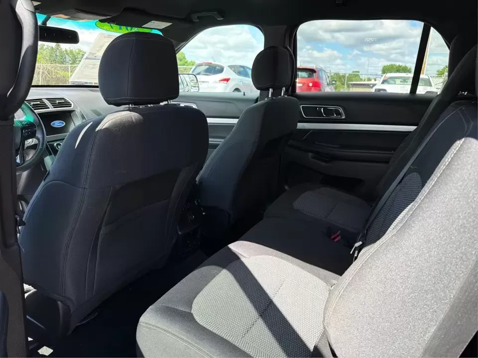 2017 Ford Explorer XLT 4WD (1FM5K8D86HG) with an 3.5L V6 DOHC 24V engine, 6A transmission, located at 401 Woodman Dr, Riverside, OH, 45431, (937) 908-9800, 39.760899, -84.123421 - Load up the family, cue the playlist, and point the nose toward your next weekend escape-this 2017 Ford Explorer XLT 4WD is built for the real-life mix of school runs, long commutes, and road trips out of Riverside. With three rows of SUV versatility and confident 4WD capability, it's a smart fit fo - Photo#10