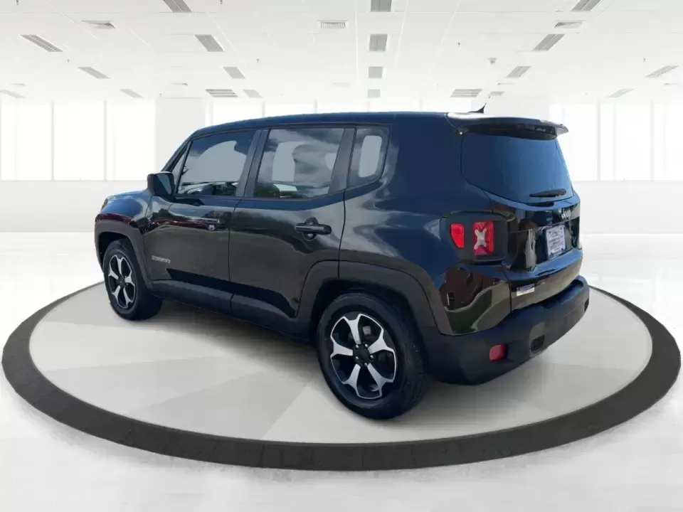 2016 Jeep Renegade Sport FWD (ZACCJAAT2GP) with an 2.4L L4 DOHC 16V engine, 6M transmission, located at 1951 S Dayton Lakeview Rd., New Carlisle, OH, 45344, (937) 908-9800, 39.890999, -84.050255 - Need a practical crossover that can handle the daily commute to Dayton, quick school runs, and spontaneous weekend escapes to Buck Creek State Park? This 2016 Jeep Renegade Sport in Black is built for real-life Ohio driving-easy to park downtown, confident on I70 and Route 235, and versatile enough - Photo#4