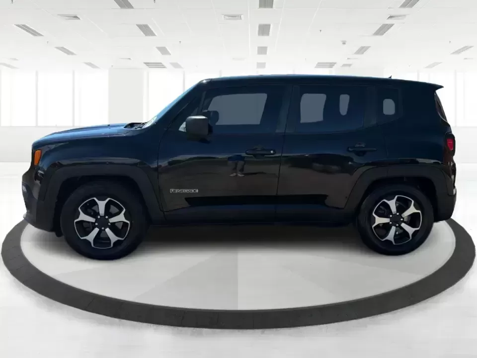 2016 Jeep Renegade Sport FWD (ZACCJAAT2GP) with an 2.4L L4 DOHC 16V engine, 6M transmission, located at 1951 S Dayton Lakeview Rd., New Carlisle, OH, 45344, (937) 908-9800, 39.890999, -84.050255 - Need a practical crossover that can handle the daily commute to Dayton, quick school runs, and spontaneous weekend escapes to Buck Creek State Park? This 2016 Jeep Renegade Sport in Black is built for real-life Ohio driving-easy to park downtown, confident on I70 and Route 235, and versatile enough - Photo#5