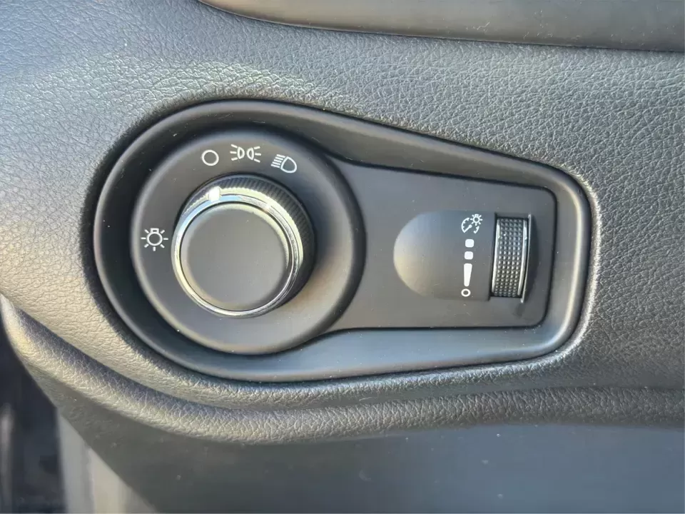 2016 Jeep Renegade Sport FWD (ZACCJAAT2GP) with an 2.4L L4 DOHC 16V engine, 6M transmission, located at 1951 S Dayton Lakeview Rd., New Carlisle, OH, 45344, (937) 908-9800, 39.890999, -84.050255 - Need a practical crossover that can handle the daily commute to Dayton, quick school runs, and spontaneous weekend escapes to Buck Creek State Park? This 2016 Jeep Renegade Sport in Black is built for real-life Ohio driving-easy to park downtown, confident on I70 and Route 235, and versatile enough - Photo#17