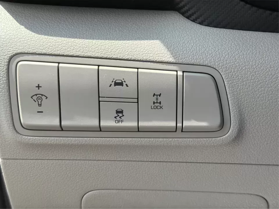 2019 Hyundai Tucson SE AWD (KM8J2CA47KU) with an 2.0L L4 DOHC 16V engine, 6A transmission, located at 1099 N County Rd 25A , Troy, OH, 45373, (937) 908-9800, 40.057079, -84.212883 - Need a dependable SUV that can handle school drop-offs, long commutes up I-75, and spontaneous weekend getaways to Charleston Falls Preserve or a quick lap around the Miami County Fairgrounds? This 2019 Hyundai Tucson SE in Coliseum Gray is a smart, practical choice for drivers who want confident al - Photo#17