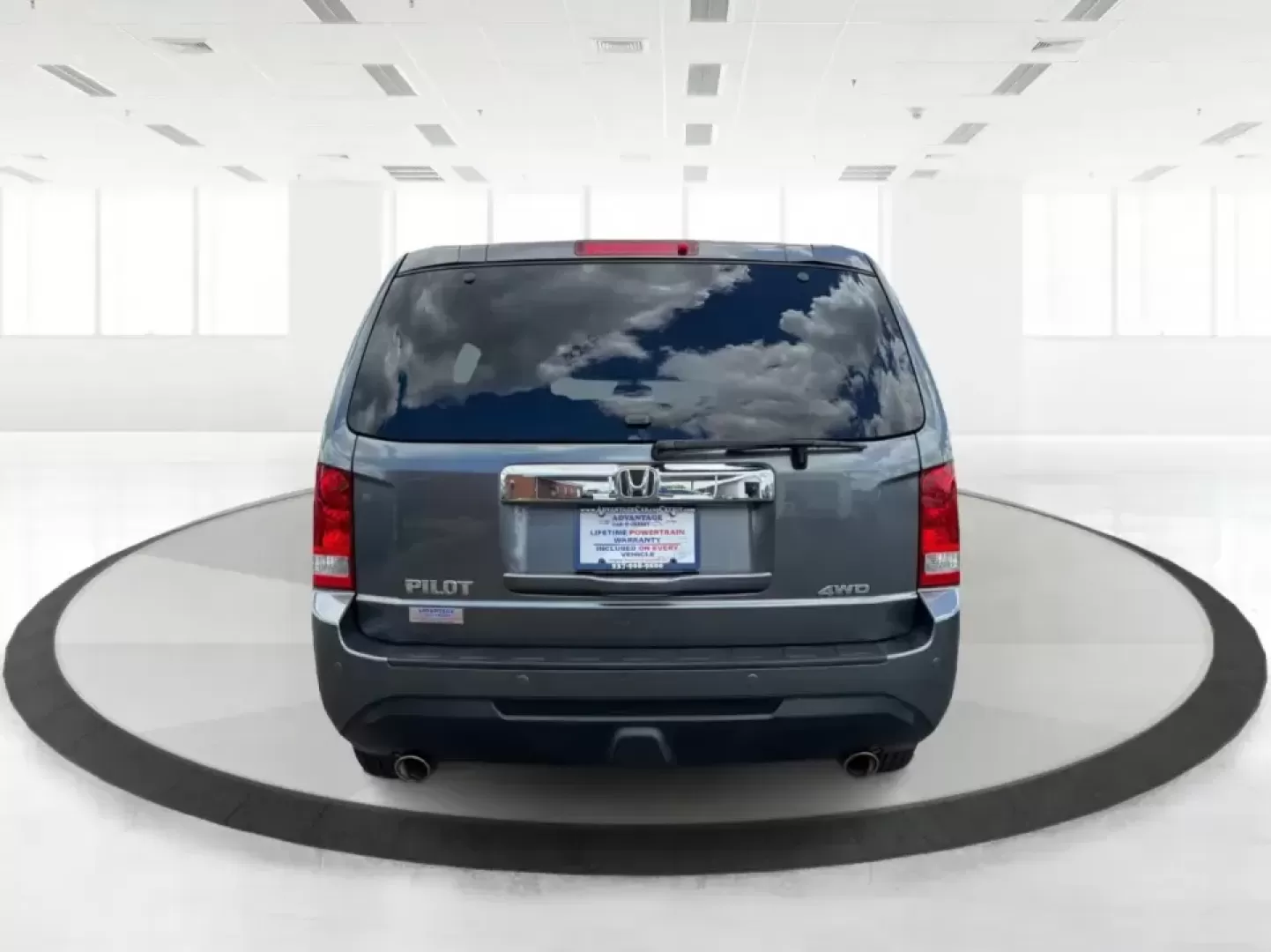 2012 Honda Pilot EX 4WD 5-Spd AT (5FNYF4H46CB) with an 3.5L V6 SOHC 24V engine, 5-Speed Automatic transmission, located at 401 Woodman Dr, Riverside, OH, 45431, (937) 908-9800, 39.760899, -84.123421 - Picture your next Ohio weekend: the kids packed up, coolers in the back, and plenty of room for friends-then cruising from Piqua to Indian Lake or over to Dayton without feeling cramped. This 2012 Honda Pilot EX 4WD is built for real life, whether you're tackling school drop-offs, long commutes on I - Photo#3