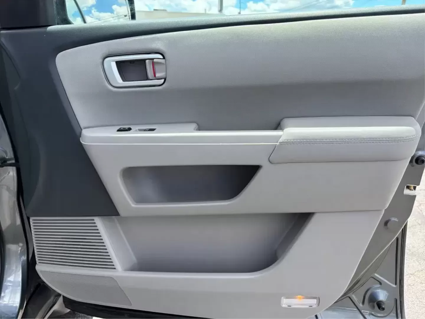 2012 Honda Pilot EX 4WD 5-Spd AT (5FNYF4H46CB) with an 3.5L V6 SOHC 24V engine, 5-Speed Automatic transmission, located at 401 Woodman Dr, Riverside, OH, 45431, (937) 908-9800, 39.760899, -84.123421 - Picture your next Ohio weekend: the kids packed up, coolers in the back, and plenty of room for friends-then cruising from Piqua to Indian Lake or over to Dayton without feeling cramped. This 2012 Honda Pilot EX 4WD is built for real life, whether you're tackling school drop-offs, long commutes on I - Photo#20