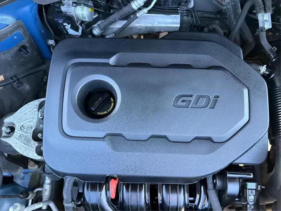 2019 Hyundai Santa Fe SE 2.4 AWD (5NMS2CAD6KH) with an 2.4L L4 DOHC 16V engine, 8A transmission, located at 1951 S Dayton Lakeview Rd., New Carlisle, OH, 45344, (937) 908-9800, 39.890999, -84.050255 - Pack up the kids, load the cooler, and point the GPS toward a weekend at George Rogers Clark Park or a quick getaway to Buck Creek State Park-this 2019 Hyundai Santa Fe SE is the kind of SUV that fits real life in New Carlisle. Whether you're juggling school drop-offs, commuting down I70 toward Dayt - Photo#11