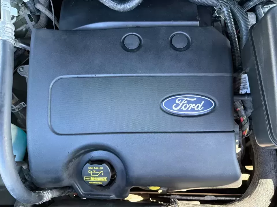 2013 Ford Edge Limited AWD (2FMDK4KC2DB) with an 3.5L V6 DOHC 24V engine, 6-Speed Automatic transmission, located at 880 E. National Road, Vandalia, OH, 45377, (937) 908-9800, 39.891918, -84.183594 - Need one SUV that can handle the school run in the morning, a comfortable I75 commute at lunch, and a weekend getaway to Taylorsville MetroPark by Saturday? This 2013 Ford Edge Limited AWD is built for real life in Vandalia, Ohio-roomy for five, confident in changing Midwest weather, and refined eno - Photo#11