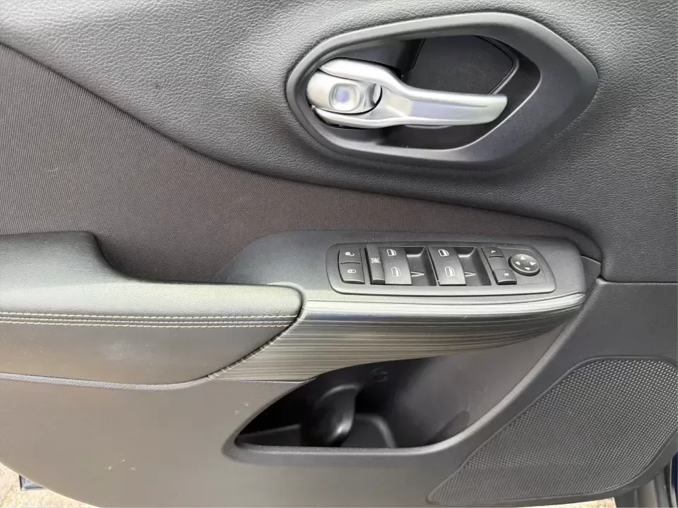 2016 Jeep Cherokee Sport 4WD (1C4PJMAB0GW) with an 2.4L L4 DOHC 16V engine, 9A transmission, located at 880 E. National Road, Vandalia, OH, 45377, (937) 908-9800, 39.891918, -84.183594 - Weekend getaways, winter commutes, and everyday kid-and-gear duty all feel easier in a capable SUV-and this **2016 Jeep Cherokee Sport 4WD** is built for drivers around **Vandalia, Ohio** who want confident traction, practical space, and comfort without stepping into a huge vehicle. Whether you're h - Photo#18