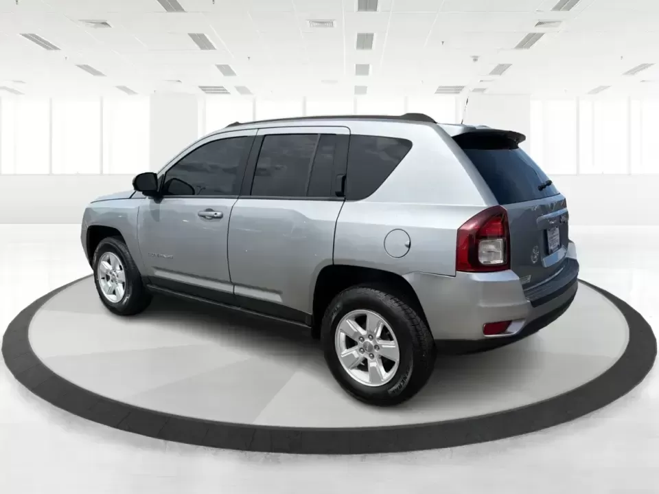 2015 Jeep Compass Sport FWD (1C4NJCBA6FD) with an 2.0L L4 DOHC 16V engine, located at 880 E. National Road, Vandalia, OH, 45377, (937) 908-9800, 39.891918, -84.183594 - Weekday commutes down I75, school drop-offs in Butler Township, and quick weekend getaways to the National Museum of the U.S. Air Force or Taylorsville MetroPark all call for an SUV that's easy to live with, comfortable for five, and efficient enough to keep your budget in check. This **2015 Jeep Co - Photo#4