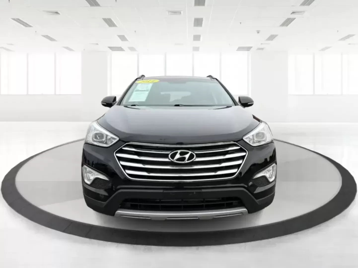 2014 Hyundai Santa Fe Limited AWD (KM8SRDHF4EU) with an 3.3L V6 DOHC 24V engine, 6-Speed Automatic transmission, located at 401 Woodman Dr, Riverside, OH, 45431, (937) 908-9800, 39.760899, -84.123421 - Picture your next weekend: loading up the family for a day at John Bryan State Park, heading out for youth sports in Beavercreek, or cruising I35 and US68 for an easy commute to Dayton. This 2014 Hyundai Santa Fe Limited AWD is built for real life in and around Xenia-roomy enough for growing familie- Photo#7