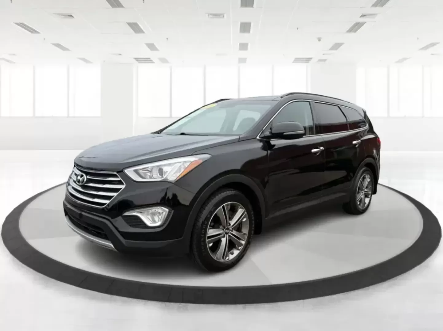 2014 Hyundai Santa Fe Limited AWD (KM8SRDHF4EU) with an 3.3L V6 DOHC 24V engine, 6-Speed Automatic transmission, located at 401 Woodman Dr, Riverside, OH, 45431, (937) 908-9800, 39.760899, -84.123421 - Picture your next weekend: loading up the family for a day at John Bryan State Park, heading out for youth sports in Beavercreek, or cruising I35 and US68 for an easy commute to Dayton. This 2014 Hyundai Santa Fe Limited AWD is built for real life in and around Xenia-roomy enough for growing familie- Photo#8