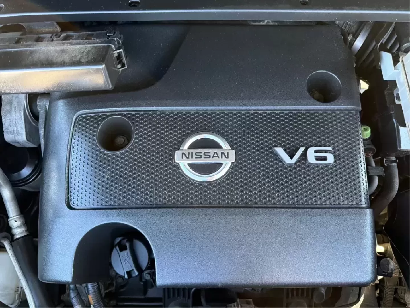 2014 Nissan Pathfinder S 4WD (5N1AR2MM0EC) with an 3.5L V6 DOHC 24V engine, Continuously Variable Transmission transmission, located at 880 E. National Road, Vandalia, OH, 45377, (937) 908-9800, 39.891918, -84.183594 - Ready for family carpools, long commutes up I-75, and weekend getaways to Taylorsville MetroPark, this 2014 Nissan Pathfinder S 4WD is the kind of 3-row SUV that fits real life in Vandalia, OH. With seating for up to 7 passengers, confident four-wheel drive, and everyday comfort features, it's a sma- Photo#11