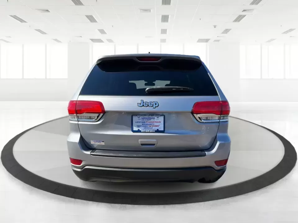 2016 Jeep Grand Cherokee Laredo 2WD (1C4RJEAG4GC) with an 3.6L V6 DOHC 24V engine, 8A transmission, located at 401 Woodman Dr, Riverside, OH, 45431, (937) 908-9800, 39.760899, -84.123421 - Picture your next week: a smooth commute down Route 35, a quick grocery run near Woodman Drive, and a Saturday escape to Carillon Historical Park or a family meet-up at Riverscape MetroPark-without feeling cramped or worn out. This 2016 Jeep Grand Cherokee Laredo 2WD is built for real life in the Mi- Photo#3