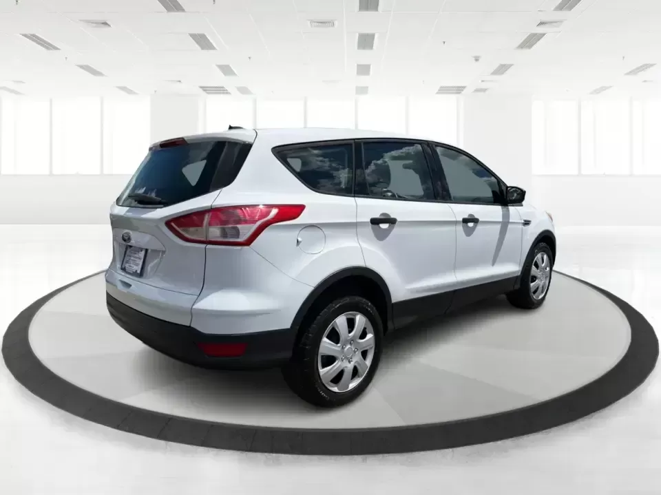 2014 Ford Escape S FWD (1FMCU0F75EU) with an 2.5L L4 DOHC 16V engine, 6-Speed Automatic transmission, located at 1184 Kauffman Ave, Fairborn, OH, 45324, (937) 908-9800, 39.807072, -84.030914 - Need a practical SUV that fits real life in the Miami Valley-school drop-offs, Wright-Patterson AFB commutes, grocery runs, and weekend getaways to John Bryan State Park? This 2014 Ford Escape S FWD in Oxford White is a smart, budget-friendly choice with the versatility to handle busy schedules and- Photo#2