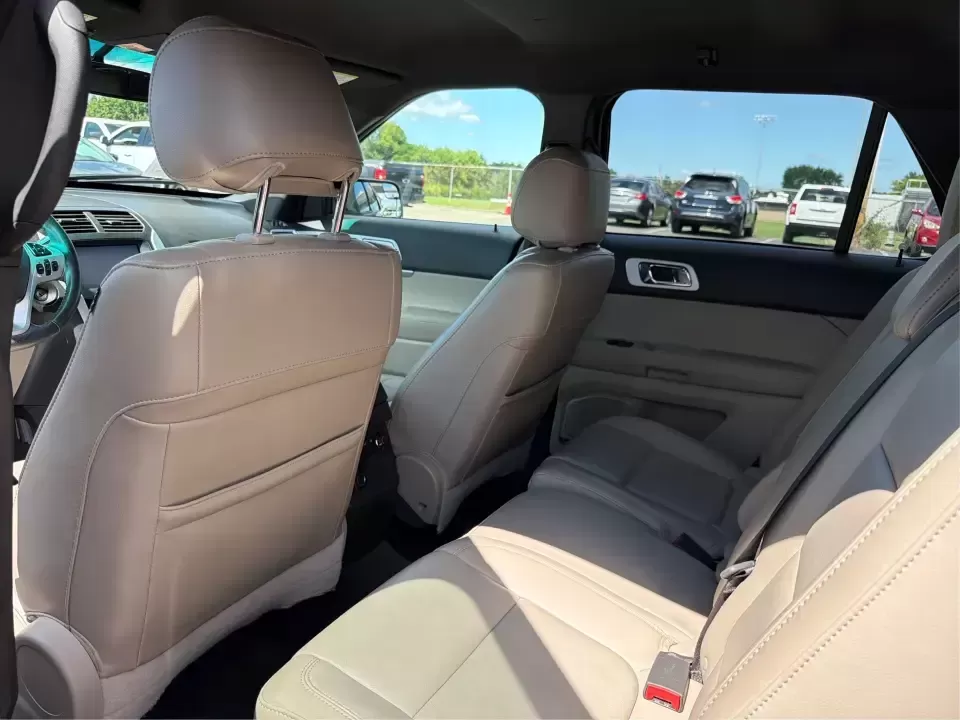 2013 Ford Explorer XLT 4WD (1FM5K8D86DG) with an 3.5L V6 DOHC 24V engine, 6-Speed Automatic transmission, located at 1951 S Dayton Lakeview Rd., New Carlisle, OH, 45344, (937) 908-9800, 39.890999, -84.050255 - Need one SUV that can handle school drop-offs, weekday commutes, and spontaneous weekend getaways without feeling cramped? This **2013 Ford Explorer XLT 4WD** is built for real life in Ohio-room for the whole crew, confidence for changing weather, and the kind of comfort that makes trips from New Ca- Photo#10