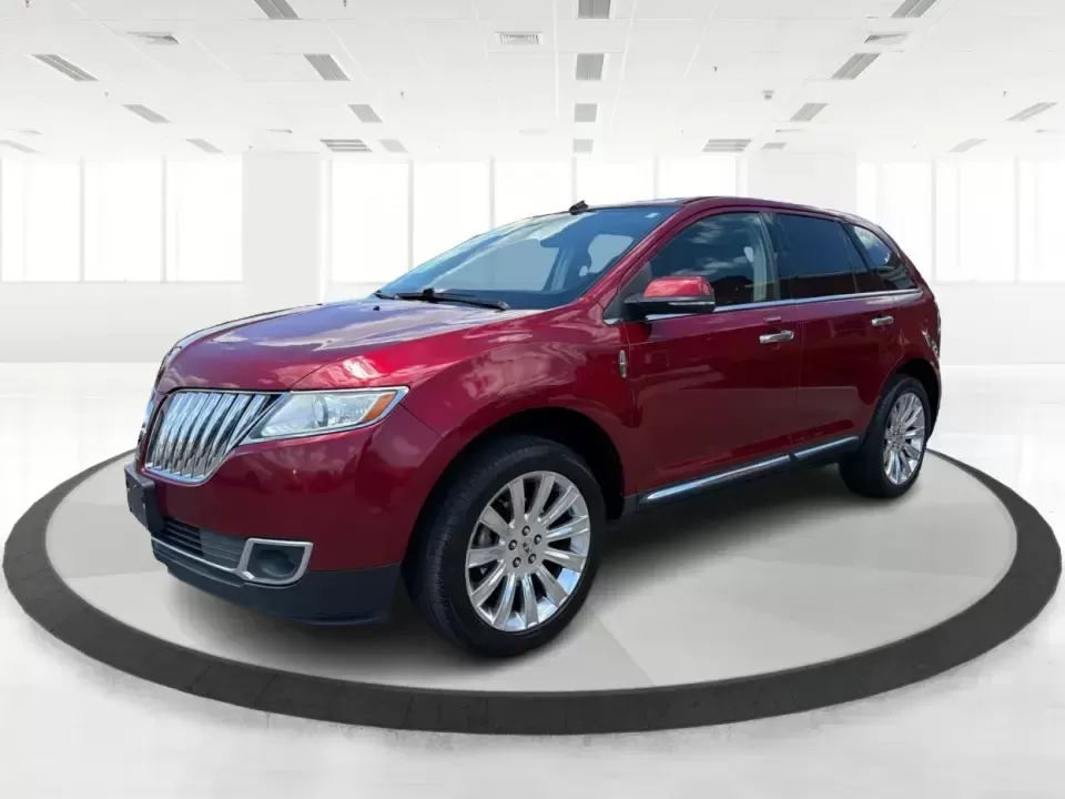 2014 Lincoln MKX AWD (2LMDJ8JK2EB) with an 3.7L V6 DOHC 24V engine, 6-Speed Automatic transmission, located at 1230 East Main St, Xenia, OH, 45385, (937) 908-9800, 39.688026, -83.910172 - Whether you're commuting from Xenia to Beavercreek, hauling the family to a weekend game, or planning a comfortable road trip out toward Yellow Springs and John Bryan State Park, this 2014 Lincoln MKX AWD is the kind of SUV that fits real life: roomy, confident in changing Ohio weather, and upscale- Photo#8