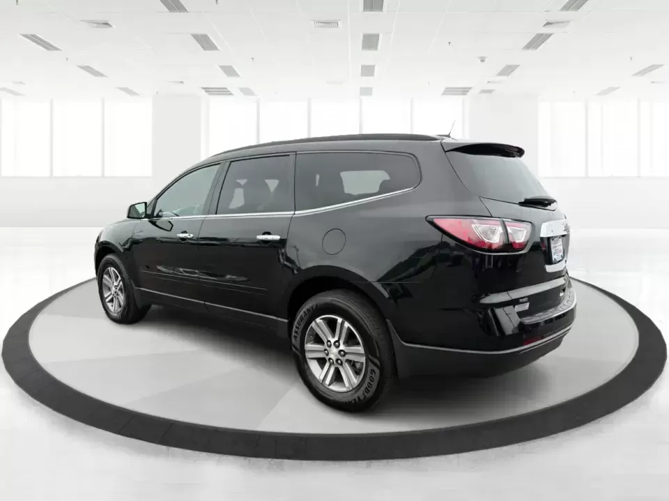 2017 Chevrolet Traverse 2LT AWD (1GNKVHKD4HJ) with an 3.6L V6 DOHC 24V engine, 6A transmission, located at 8750 N County Rd 25A, Piqua, OH, 45356, (937) 908-9800, 40.164391, -84.232513 - Pack up the kids, cue the playlist, and point the hood toward your next weekend at Indian Lake or a day of errands across Miami County-this 2017 Chevrolet Traverse 2LT AWD is built for real life in Piqua. With three rows for up to 7 passengers, confident all-wheel drive for unpredictable Ohio weathe- Photo#4