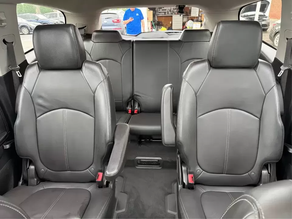 2017 Chevrolet Traverse 2LT AWD (1GNKVHKD4HJ) with an 3.6L V6 DOHC 24V engine, 6A transmission, located at 8750 N County Rd 25A, Piqua, OH, 45356, (937) 908-9800, 40.164391, -84.232513 - Pack up the kids, cue the playlist, and point the hood toward your next weekend at Indian Lake or a day of errands across Miami County-this 2017 Chevrolet Traverse 2LT AWD is built for real life in Piqua. With three rows for up to 7 passengers, confident all-wheel drive for unpredictable Ohio weathe- Photo#14