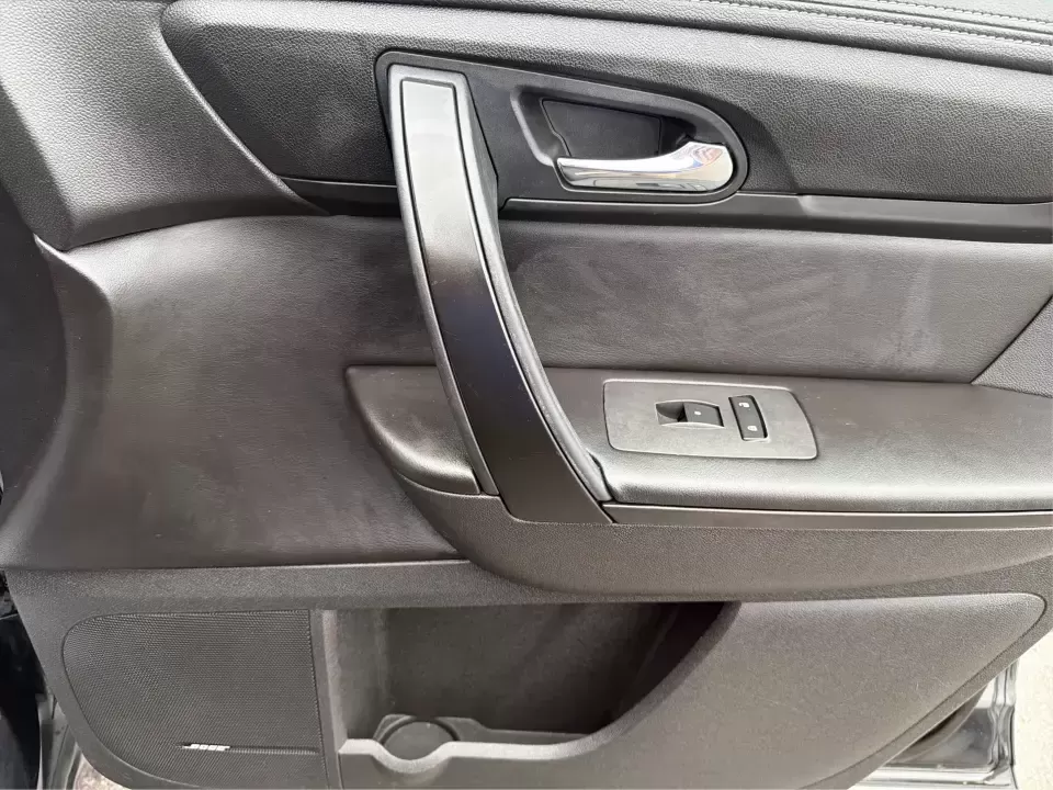 2017 Chevrolet Traverse 2LT AWD (1GNKVHKD4HJ) with an 3.6L V6 DOHC 24V engine, 6A transmission, located at 8750 N County Rd 25A, Piqua, OH, 45356, (937) 908-9800, 40.164391, -84.232513 - Pack up the kids, cue the playlist, and point the hood toward your next weekend at Indian Lake or a day of errands across Miami County-this 2017 Chevrolet Traverse 2LT AWD is built for real life in Piqua. With three rows for up to 7 passengers, confident all-wheel drive for unpredictable Ohio weathe- Photo#20