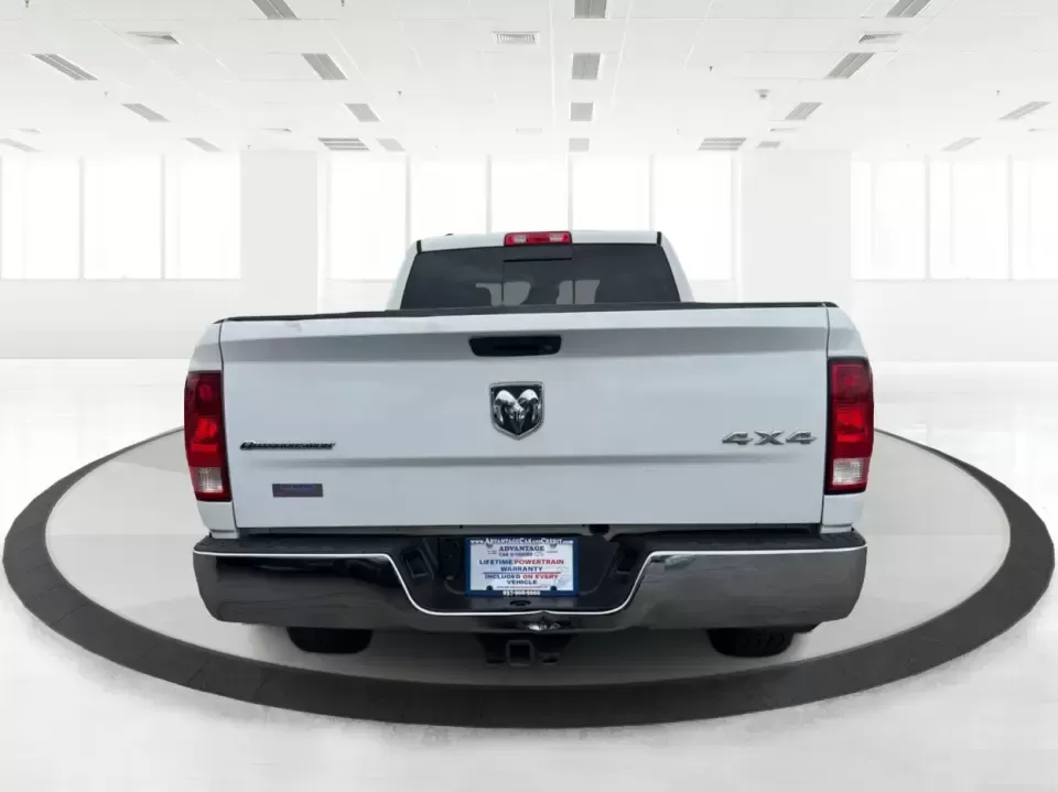 2016 Ram 1500 SLT Crew Cab LWB 4WD (1C6RR7TT0GS) with an 5.7L V8 OHV 16V engine, 6A transmission, located at 1099 N County Rd 25A , Troy, OH, 45373, (937) 908-9800, 40.057079, -84.212883 - Need one truck that can handle the weekday grind and still be ready for weekend projects, towing, and road trips to Indian Lake? This **2016 Ram 1500 SLT Crew Cab LWB 4WD** fits the lifestyle-room for the crew, four-wheel-drive confidence for Ohio weather, and the V8 power that makes hauling and hig- Photo#3