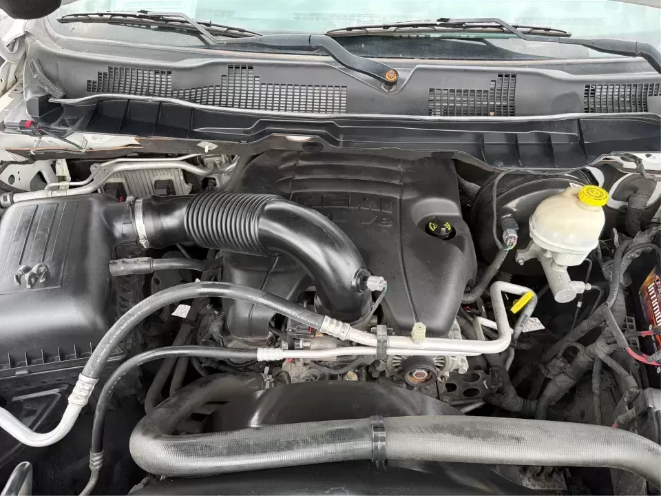 2016 Ram 1500 SLT Crew Cab LWB 4WD (1C6RR7TT0GS) with an 5.7L V8 OHV 16V engine, 6A transmission, located at 1099 N County Rd 25A , Troy, OH, 45373, (937) 908-9800, 40.057079, -84.212883 - Need one truck that can handle the weekday grind and still be ready for weekend projects, towing, and road trips to Indian Lake? This **2016 Ram 1500 SLT Crew Cab LWB 4WD** fits the lifestyle-room for the crew, four-wheel-drive confidence for Ohio weather, and the V8 power that makes hauling and hig- Photo#11