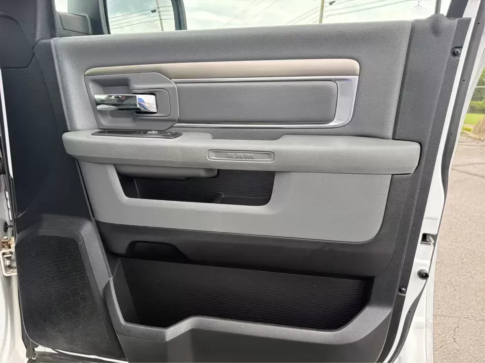 2016 Ram 1500 SLT Crew Cab LWB 4WD (1C6RR7TT0GS) with an 5.7L V8 OHV 16V engine, 6A transmission, located at 1099 N County Rd 25A , Troy, OH, 45373, (937) 908-9800, 40.057079, -84.212883 - Need one truck that can handle the weekday grind and still be ready for weekend projects, towing, and road trips to Indian Lake? This **2016 Ram 1500 SLT Crew Cab LWB 4WD** fits the lifestyle-room for the crew, four-wheel-drive confidence for Ohio weather, and the V8 power that makes hauling and hig- Photo#20