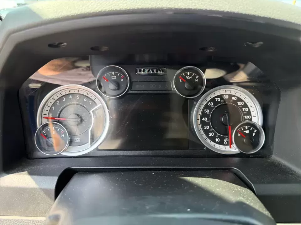 2014 Ram 1500 SLT Crew Cab SWB 4WD (1C6RR7LT3ES) with an 5.7L V8 OHV 16V engine, 6-Speed Automatic transmission, located at 1184 Kauffman Ave, Fairborn, OH, 45324, (937) 908-9800, 39.807072, -84.030914 - Whether you're hauling a camper to Caesars Creek, towing a trailer for weekend projects, or commuting from Fairborn to Wright-Patterson AFB with room for the whole crew, this truck is built for real-life Ohio driving. The 2014 Ram 1500 SLT Crew Cab SWB 4WD blends V8 power, confident four-wheel-drive- Photo#15