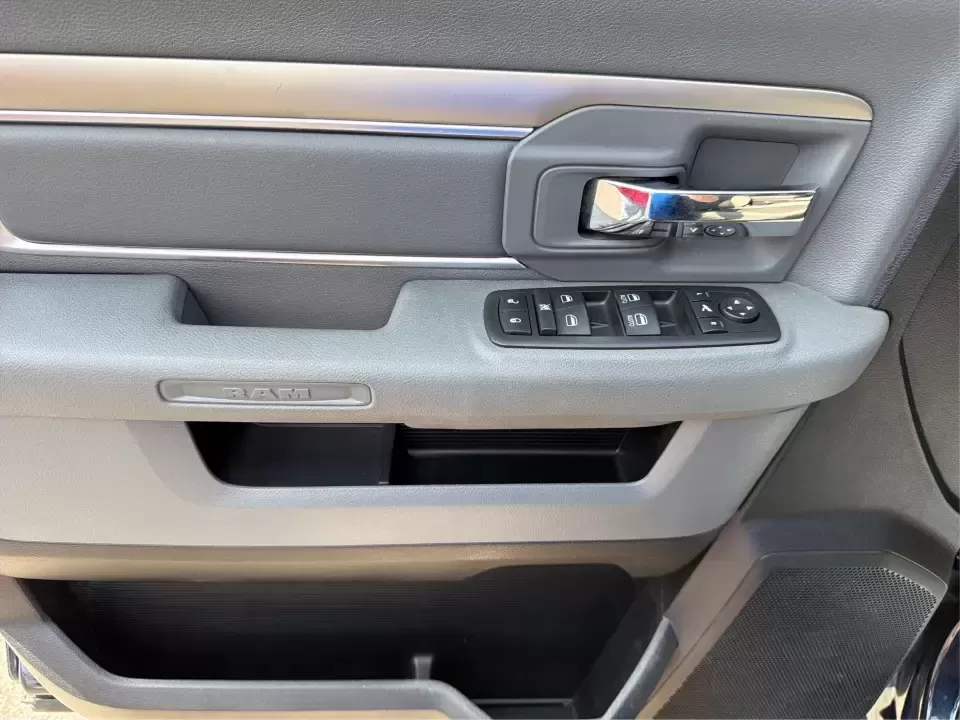 2014 Ram 1500 SLT Crew Cab SWB 4WD (1C6RR7LT3ES) with an 5.7L V8 OHV 16V engine, 6-Speed Automatic transmission, located at 1184 Kauffman Ave, Fairborn, OH, 45324, (937) 908-9800, 39.807072, -84.030914 - Whether you're hauling a camper to Caesars Creek, towing a trailer for weekend projects, or commuting from Fairborn to Wright-Patterson AFB with room for the whole crew, this truck is built for real-life Ohio driving. The 2014 Ram 1500 SLT Crew Cab SWB 4WD blends V8 power, confident four-wheel-drive- Photo#19