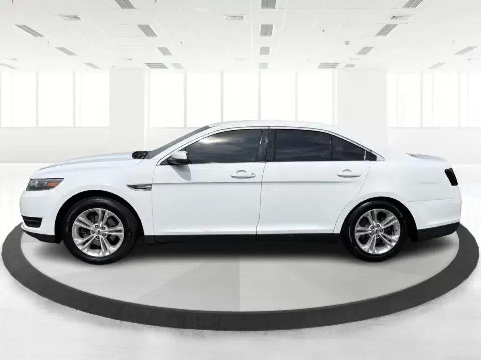2015 Ford Taurus SEL FWD (1FAHP2E89FG) with an 3.5L V6 DOHC 24V engine, 6-Speed Automatic transmission, located at 1951 S Dayton Lakeview Rd., New Carlisle, OH, 45344, (937) 908-9800, 39.890999, -84.050255 - Need a comfortable, confident sedan for the daily commute, school drop-offs, and the occasional Dayton-to-Columbus road trip? This 2015 Ford Taurus SEL FWD is built for real life-roomy for five, smooth on longer drives, and packed with the kind of features that make every mile feel easier, whether y- Photo#5