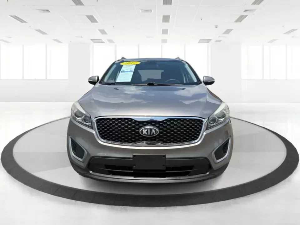 2017 Kia Sorento L 2WD (5XYPG4A34HG) with an 2.4L L4 DOHC 16V engine, 6A transmission, located at 401 Woodman Dr, Riverside, OH, 45431, (937) 908-9800, 39.760899, -84.123421 - Load up the family, point the hood toward your next weekend getaway, and enjoy the kind of SUV flexibility that makes everyday life easier. This 2017 Kia Sorento L 2WD is a smart pick for school drop-offs, grocery runs, and road trips from Riverside to Dayton-offering roomy seating for 5, versatile- Photo#7