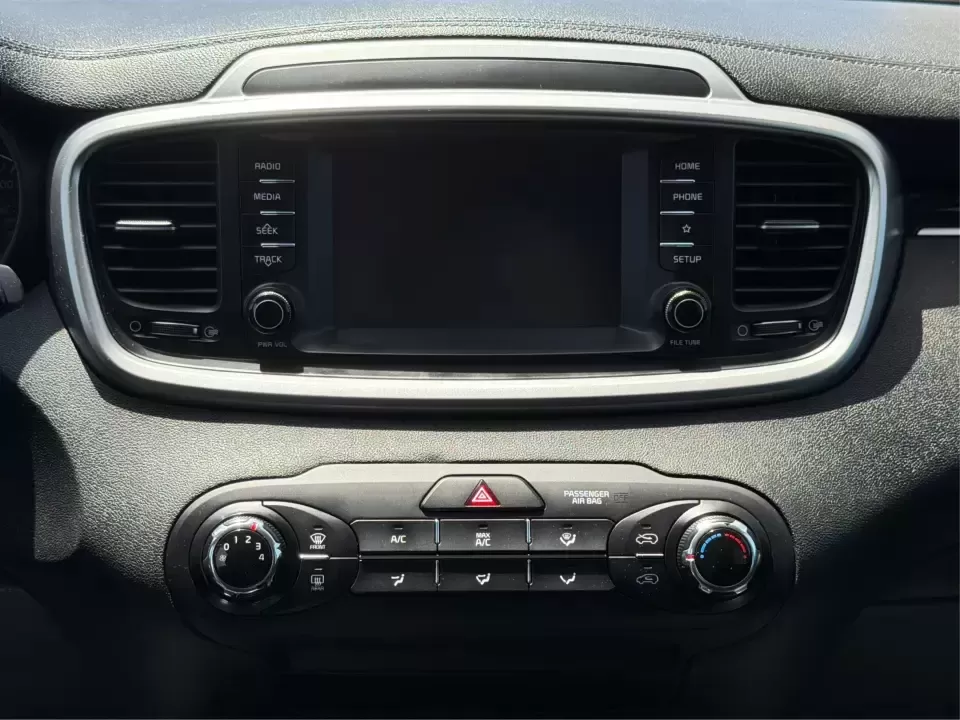 2020 Kia Sorento LX 2WD (5XYPG4A32LG) with an 2.4L L4 DOHC 16V engine, 6A transmission, located at 1099 N County Rd 25A , Troy, OH, 45373, (937) 908-9800, 40.057079, -84.212883 - Load up the kids, the friends, and the cooler-this 2020 Kia Sorento LX 2WD is built for real life in West Central Ohio, from weekday school runs to weekend road trips. With three rows of seating for up to 7 passengers, SUV versatility, and a comfortable cabin, it's a smart pick for growing families,- Photo#12