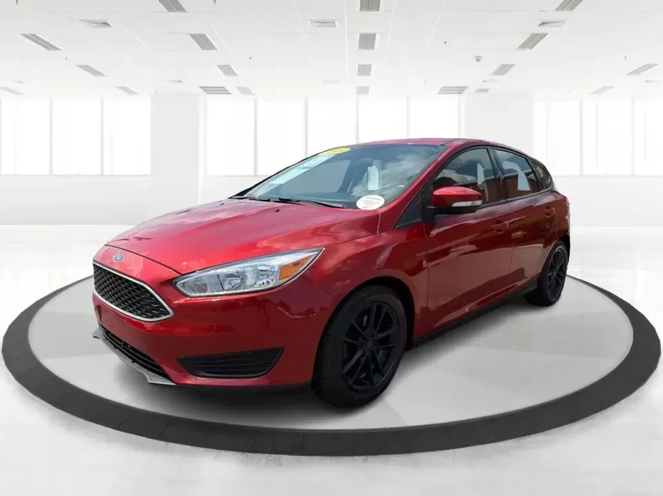 2018 Ford Focus SE (1FADP3K27JL) with an 2L I-4 gasoline direct injection engine, Automatic transmission, located at 4508 South Dixie Dr, Moraine, OH, 45439, (937) 908-9800, 39.689976, -84.218452 - Need a practical, fun-to-drive hatchback for the daily commute down South Dixie Drive, quick errands near Dayton Mall, or an easy weekend escape to Carillon Historical Park? This 2018 Ford Focus SE in eye-catching Hot Pepper Red Metallic Tinted Clearcoat fits real life in Moraine, Ohio-compact enoug- Photo#8