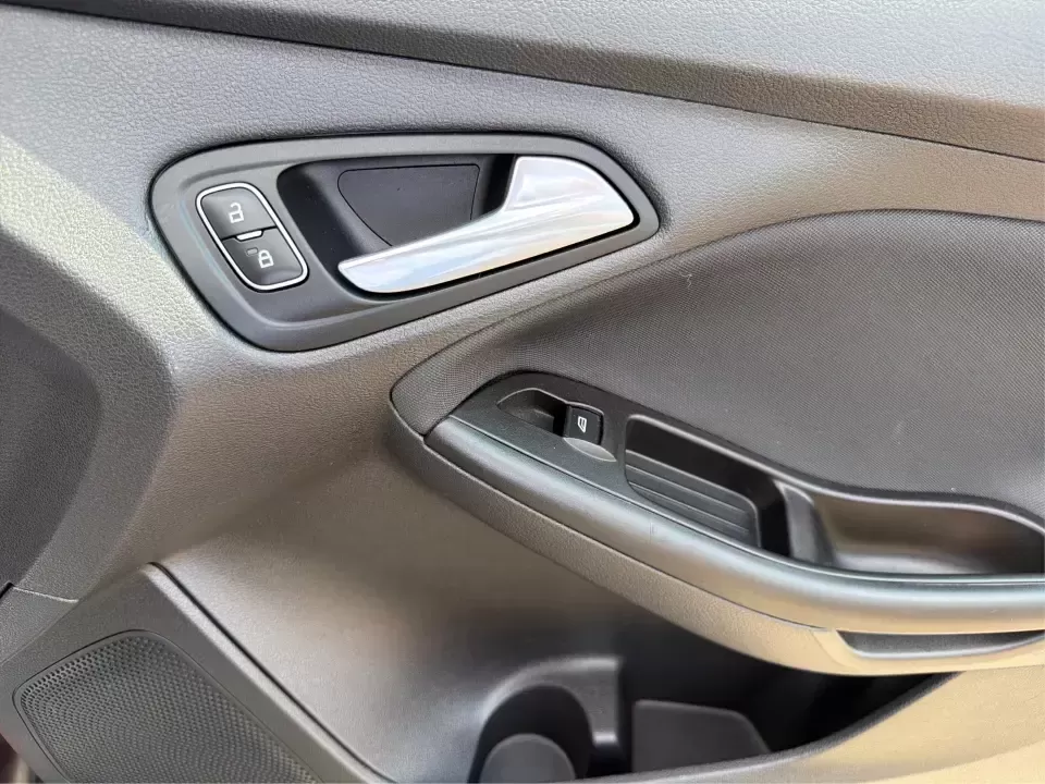 2018 Ford Focus SE (1FADP3K27JL) with an 2L I-4 gasoline direct injection engine, Automatic transmission, located at 4508 South Dixie Dr, Moraine, OH, 45439, (937) 908-9800, 39.689976, -84.218452 - Need a practical, fun-to-drive hatchback for the daily commute down South Dixie Drive, quick errands near Dayton Mall, or an easy weekend escape to Carillon Historical Park? This 2018 Ford Focus SE in eye-catching Hot Pepper Red Metallic Tinted Clearcoat fits real life in Moraine, Ohio-compact enoug- Photo#19