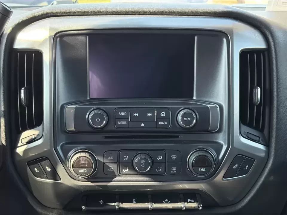 2016 Chevrolet Silverado LT (1GCVKREC1GZ) with an EcoTec3 4.3L V-6 gasoline direct injection engine, located at 8750 N County Rd 25A, Piqua, OH, 45356, (937) 908-9800, 40.164391, -84.232513 - Whether you're hauling weekend project supplies, towing the boat to Indian Lake, or commuting down I-75 with confidence in every season, this **2016 Chevrolet Silverado LT 4WD** is the kind of truck that fits real life in West Central Ohio. Finished in **Black** with a practical pickup bed setup, it- Photo#13