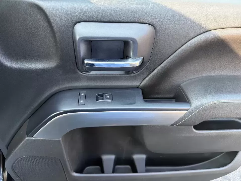 2016 Chevrolet Silverado LT (1GCVKREC1GZ) with an EcoTec3 4.3L V-6 gasoline direct injection engine, located at 8750 N County Rd 25A, Piqua, OH, 45356, (937) 908-9800, 40.164391, -84.232513 - Whether you're hauling weekend project supplies, towing the boat to Indian Lake, or commuting down I-75 with confidence in every season, this **2016 Chevrolet Silverado LT 4WD** is the kind of truck that fits real life in West Central Ohio. Finished in **Black** with a practical pickup bed setup, it- Photo#20