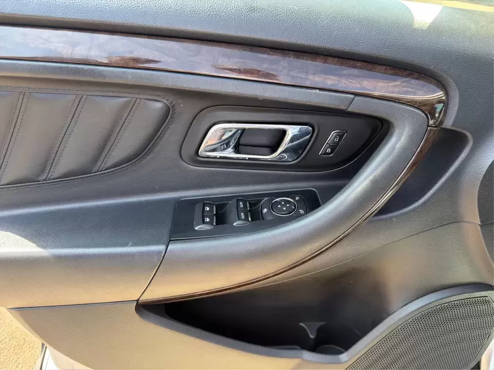 2015 Ford Taurus Limited (1FAHP2F89FG) with an EcoBoost 2L I-4 gasoline direct injection engine, located at 880 E. National Road, Vandalia, OH, 45377, (937) 908-9800, 39.891918, -84.183594 - Need a comfortable, feature-packed sedan for the daily commute up I75, quick school drop-offs, or a relaxed weekend drive to the National Museum of the U.S. Air Force? This 2015 Ford Taurus Limited in Ingot Silver Metallic delivers a big-car ride with upscale amenities and confident power-an ideal f- Photo#18