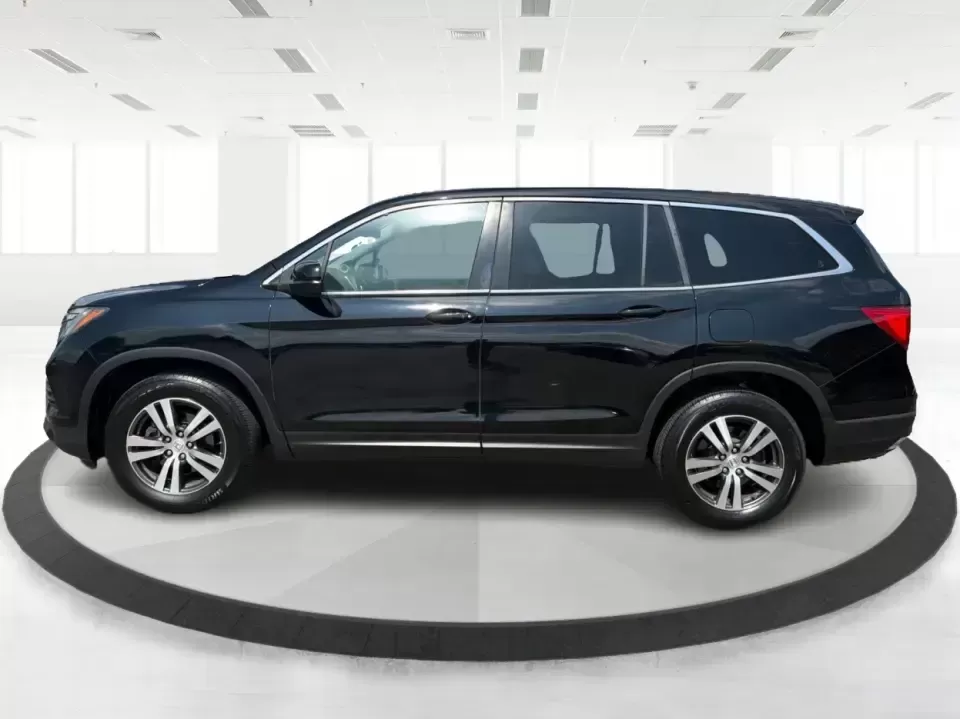2016 Honda Pilot EXL 4WD (5FNYF6H63GB) with an 3.5L V6 SOHC 24V engine, 6-Speed Automatic transmission, located at 8750 N County Rd 25A, Piqua, OH, 45356, (937) 908-9800, 40.164391, -84.232513 - Third Row- Photo#5
