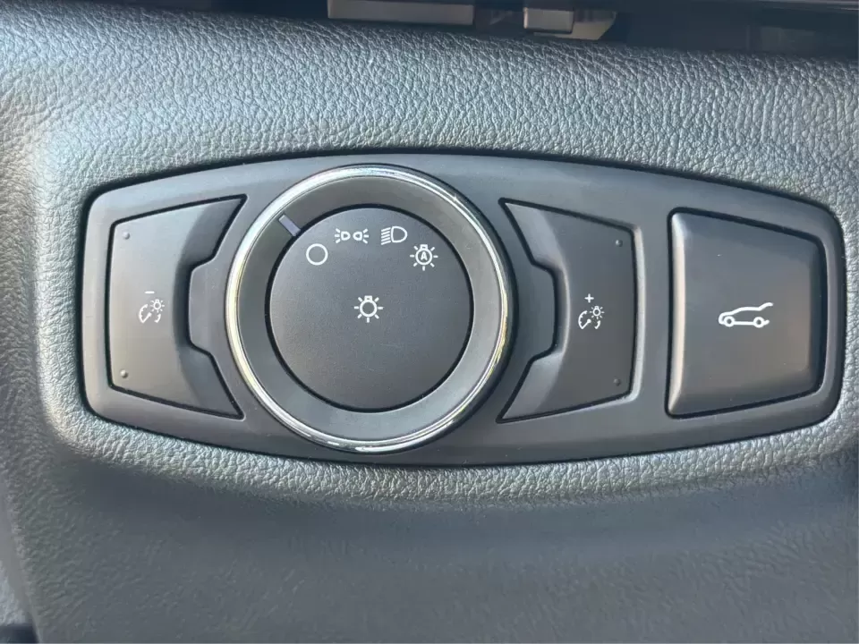 2017 Lincoln MKC Reserve AWD (5LMTJ3DH5HU) with an 2.3L L4 DOHC 16V engine, 6-Speed Automatic transmission, located at 8750 N County Rd 25A, Piqua, OH, 45356, (937) 908-9800, 40.164391, -84.232513 - Need a comfortable, upscale SUV that can handle Ohio weather, school drop-offs, and weekend getaways without feeling like a chore? This 2017 Lincoln MKC Reserve AWD in Ruby Red Metallic Tinted Clearcoat is a smart fit for commuters, growing families, and anyone who wants premium features for daily l- Photo#16