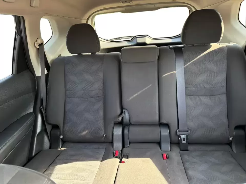 2016 Nissan Rogue SV AWD (KNMAT2MV2GP) with an 2.5L L4 DOHC 16V engine, Continuously Variable Transmission transmission, located at 8750 N County Rd 25A, Piqua, OH, 45356, (937) 908-9800, 40.164391, -84.232513 - Need an SUV that fits real life in West Central Ohio-school drop-offs, I-75 commutes, grocery runs, and the occasional weekend escape to a local park or festival? This **2016 Nissan Rogue SV AWD** is a practical, comfortable choice for families, commuters, and budget-conscious buyers who want year-r- Photo#14