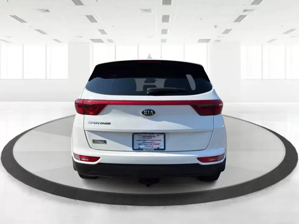2017 Kia Sportage LX AWD (KNDPMCAC5H7) with an 2.4L V6 DOHC 24V engine, 6-Speed Automatic transmission, located at 1184 Kauffman Ave, Fairborn, OH, 45324, (937) 908-9800, 39.807072, -84.030914 - Weekend getaways to John Bryan State Park, snowy school runs, or the daily commute down I675-this 2017 Kia Sportage LX AWD is built for real life in the Miami Valley. With confident all-wheel drive and SUV versatility, it's a smart pick for drivers who want a practical crossover that can handle Ohio- Photo#3