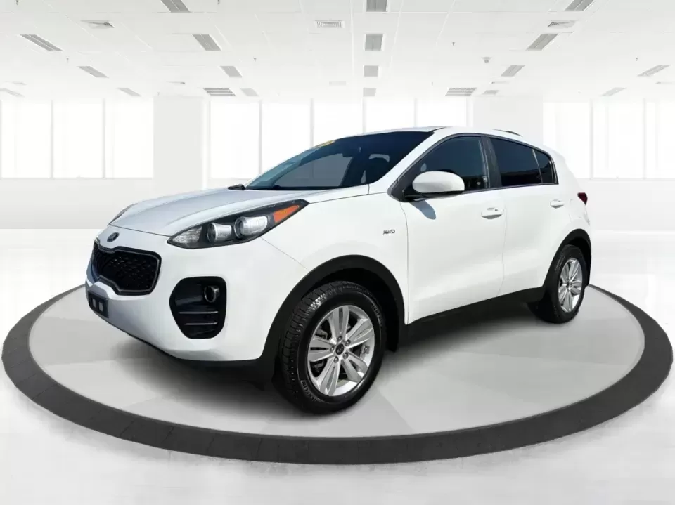 2017 Kia Sportage LX AWD (KNDPMCAC5H7) with an 2.4L V6 DOHC 24V engine, 6-Speed Automatic transmission, located at 1184 Kauffman Ave, Fairborn, OH, 45324, (937) 908-9800, 39.807072, -84.030914 - Weekend getaways to John Bryan State Park, snowy school runs, or the daily commute down I675-this 2017 Kia Sportage LX AWD is built for real life in the Miami Valley. With confident all-wheel drive and SUV versatility, it's a smart pick for drivers who want a practical crossover that can handle Ohio- Photo#8