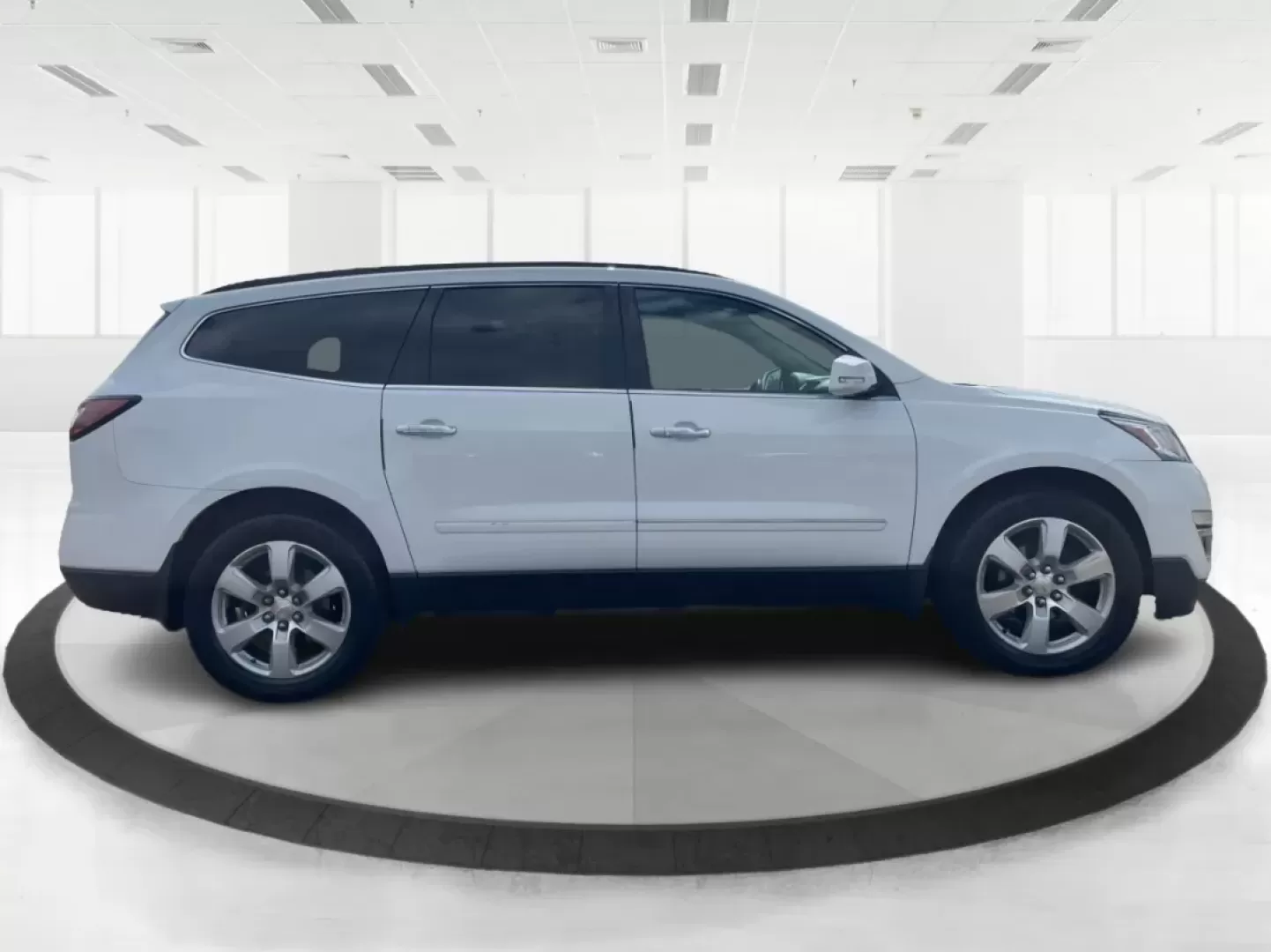 2016 Chevrolet Traverse LTZ (1GNKVJKD6GJ) with an 3.6L V-6 gasoline direct injection engine, located at 1184 Kauffman Ave, Fairborn, OH, 45324, (937) 908-9800, 39.807072, -84.030914 - **Explore Family Adventures with the 2016 Chevrolet Traverse LTZ at Advantage Car and Credit!**<br /> <br /> Are you ready to elevate your family adventures? The 2016 Chevrolet Traverse LTZ is designed for those who lead active lifestyles, whether you're planning a weekend getaway to nearby Yellow S - Photo#1